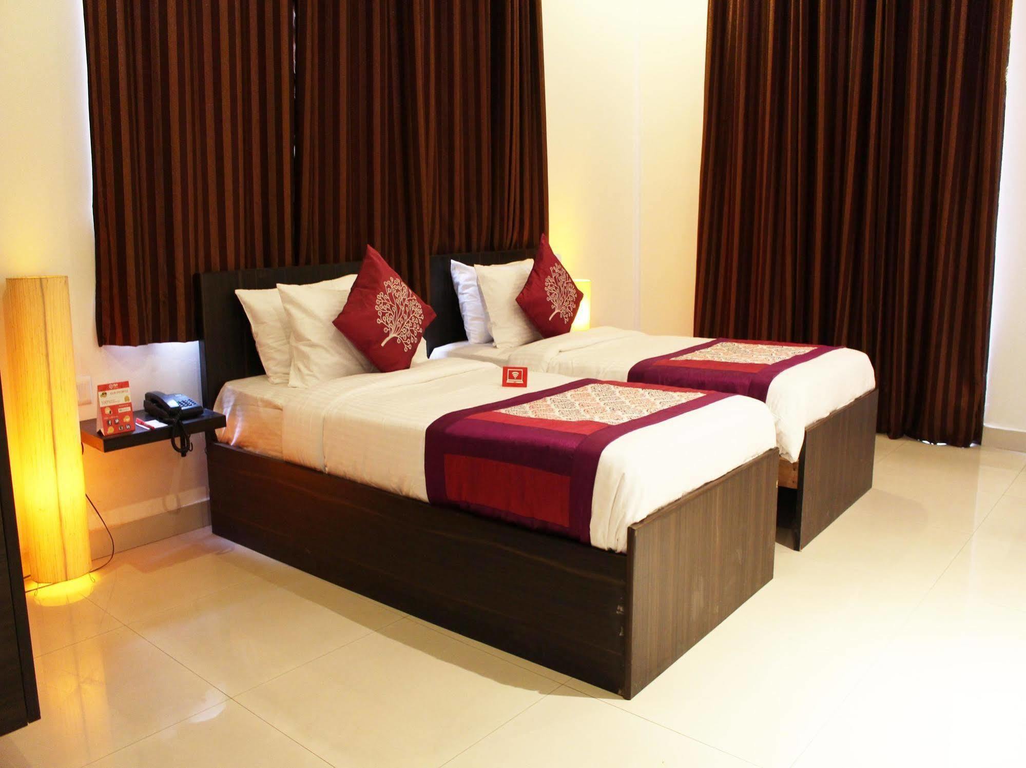 فندق Oyo Flagship 387 Moulsari Avenue غورغاون المظهر الخارجي الصورة