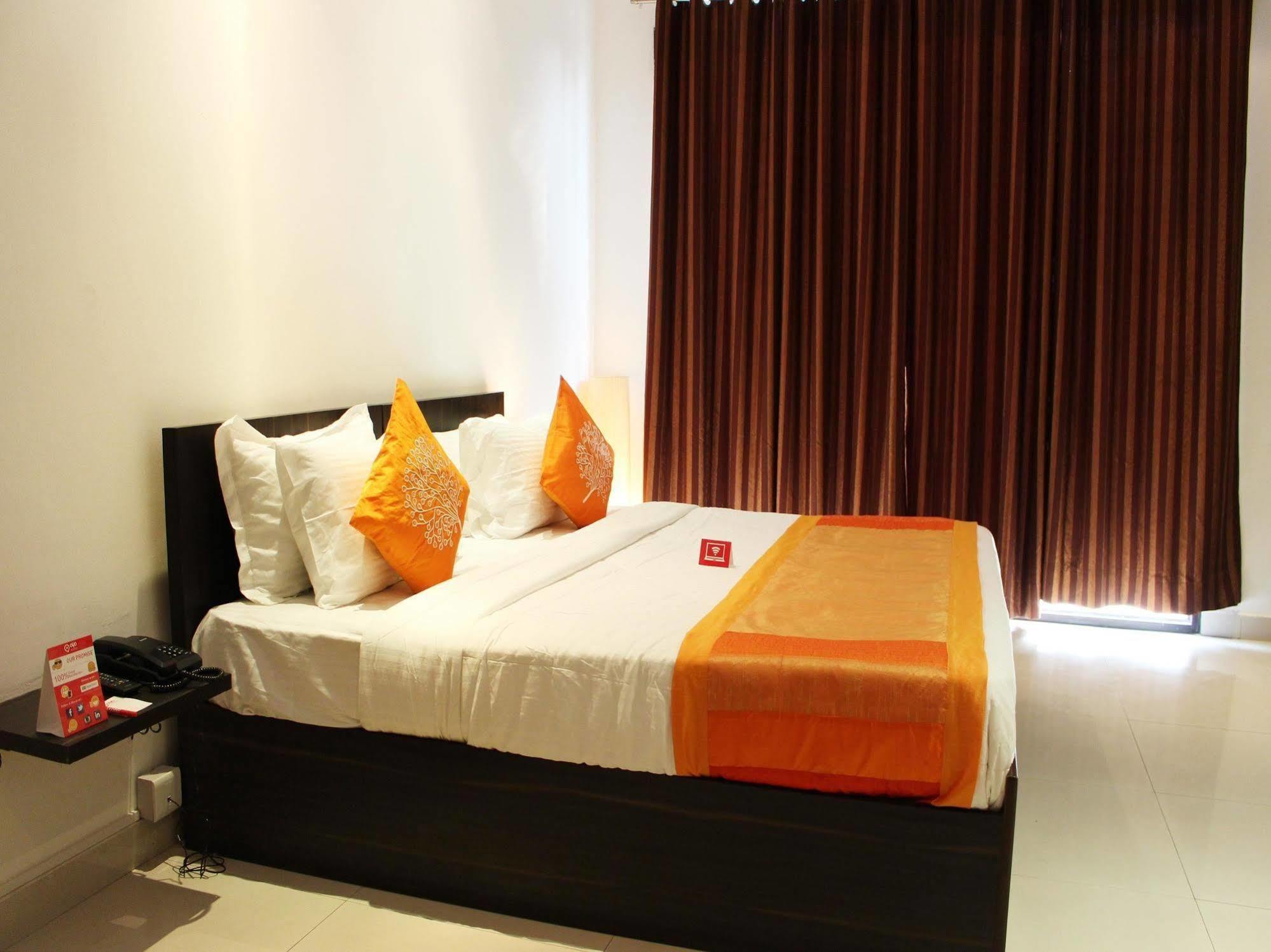 فندق Oyo Flagship 387 Moulsari Avenue غورغاون المظهر الخارجي الصورة